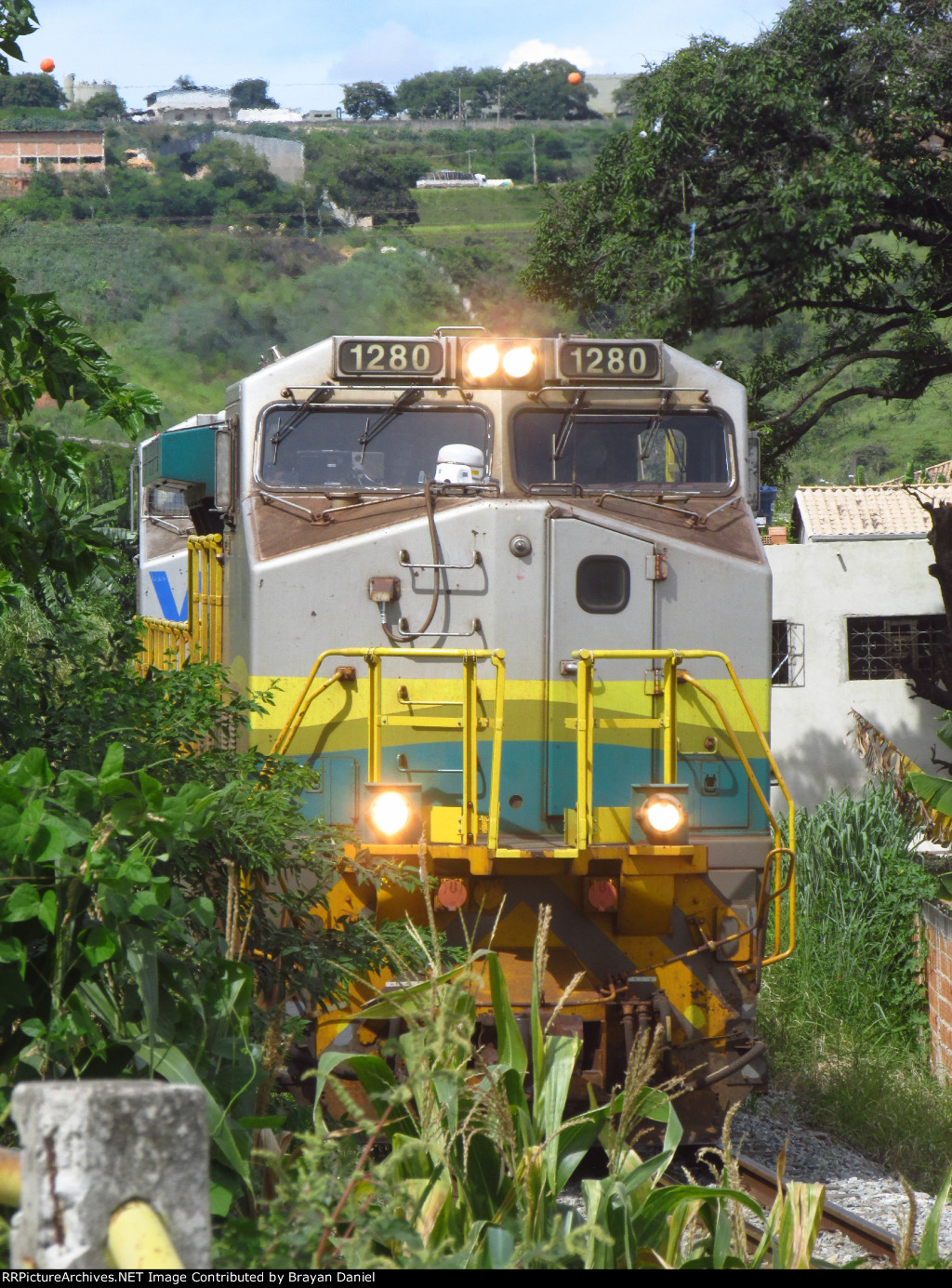 EFVM 1280